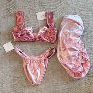 Divinos Seas NWT Pink Bikini and Coverup Medium